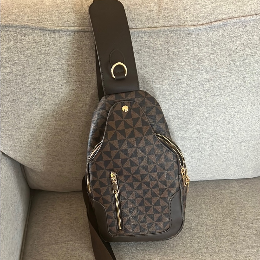 Women’s crossbody bag